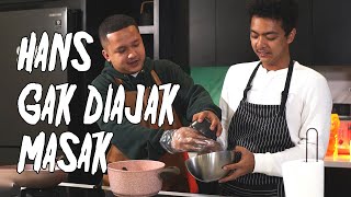 Download lagu #HANSMEMASAK - KAKANG DAN NICKO MEMBUAT HANS MARAH mp3
