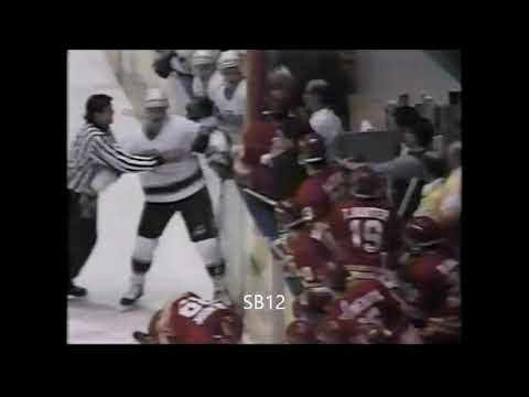 Tom Webster punches Doug Gilmour Mar. 23/1991