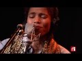 Nneka chante "My love, my love" - La bande ...