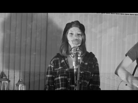 Chasing cars   Accustic Cover - Jessica & Thomas Bornemann