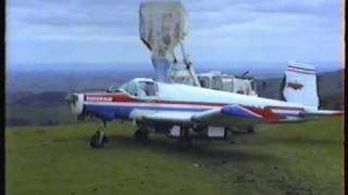 preview picture of video 'Fletcher Airplane Cropdusting New Zealand 1996.'