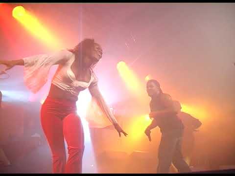 ¿Mi Rumba? ¡Ça Va! - P18 Live 2004