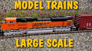 BNSF Model Train Switching & Once Around The Yard