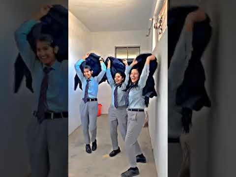 Patli Kamariya Mor Hai Hai | College Girl Fun #shorts #funnyvideo #girldance #dance #short #ytshorts