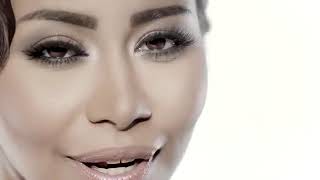 Download lagu Sherine   Kolly Melkak Video   YouTube mp3