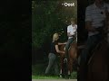 Paardrijden met Jannes gaat bijna mis ? | RTV Oost