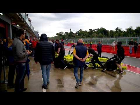 Minardi Day 2017: Gastón Mazzacane and his Minardi M02 pushed back into the garage