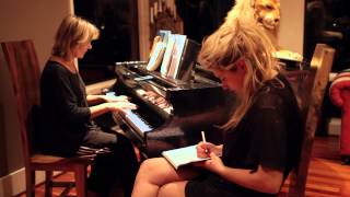 Ke$ha: My Crazy Beautiful Life (Trailer)