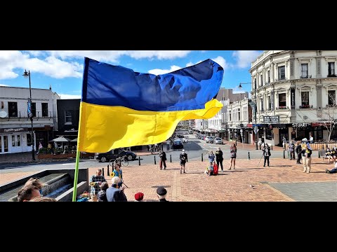 Peaceful Protest for Ukraine in Dunedin New Zealand 2-4-22