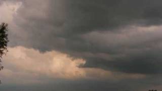 preview picture of video 'Bouřky 17.května (Thunderstorms-17th May 2008)'