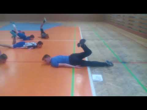 Kompenzační a protahovací cvičení FbC Coyotes Jablunkov