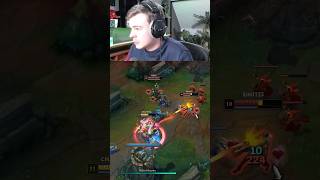 Petit 1v2 en légende