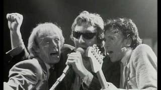 Serge Gainsbourg avec Bijou- Relax baby be cool (live Palais des Sports 1979) (vidéo amateur)