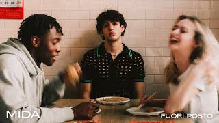 Fuori Posto Lyrics English Translation