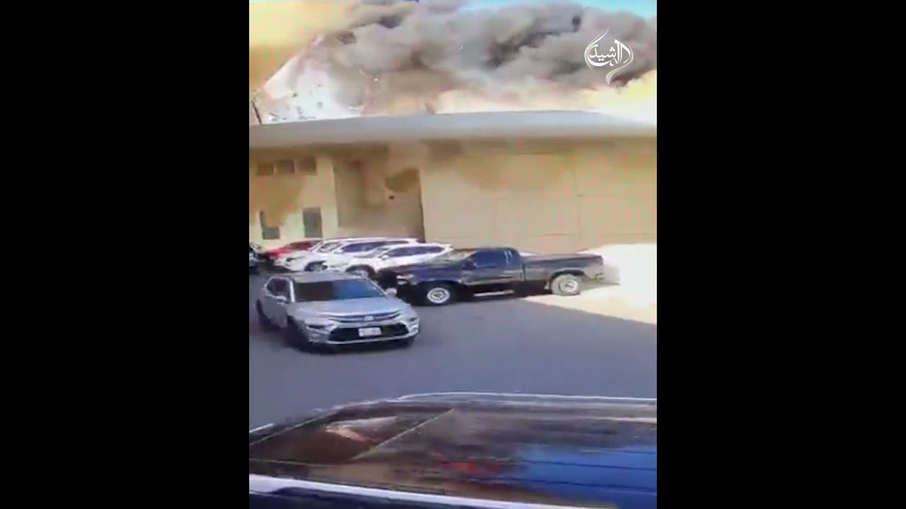 فيديو | مشاهد توثق لحظة استهداف مطار الكويت بمسيرات إيرانية