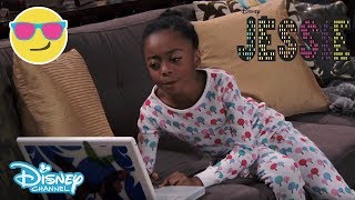 Download lagu Jessie | Zuri Reads Jessie's Secret Diary 😱 | Disney Channel UK mp3