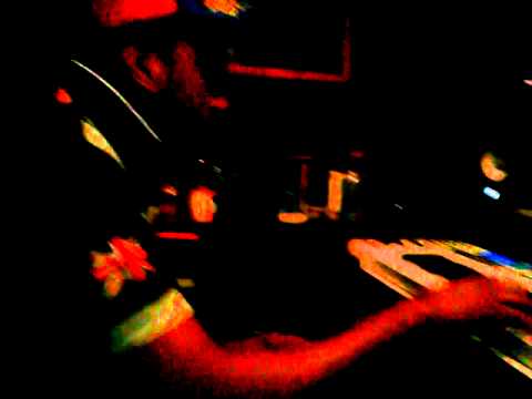 Dj Bomber Panamá makiniando