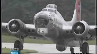 preview picture of video 'B-17 World War II Bomber In Auburn'