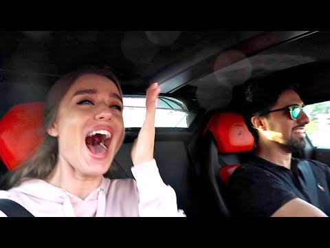 ¡¡¡CHICA REACCIONA AL LANZAMIENTO DE LAMBORGHINI!!!
