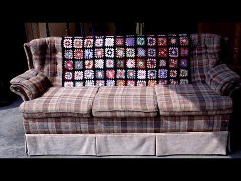 What Happened to the Original ‘Roseanne’ Couch?