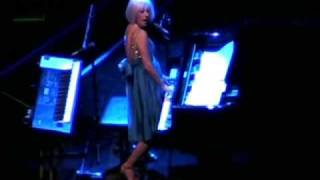 Tori Amos -- "You Can Bring Your Dog" live in Chicago, IL  11/5/07  PART 6