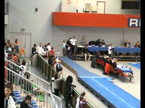 Emilie Wambote Tumbling  Inter Zones France Reims Mars 2011 Compétition.avi