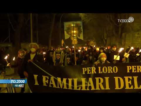 Ricordando L’Aquila, 13 anni dopo il terribile terremoto la fiaccolata in ricordo delle vittime