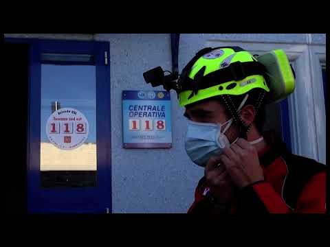 Caschi con telecamera per interventi in diretta video: la donazione del Calcit ai volontari del 118