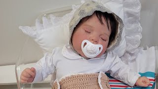 Essa bebê reborn é muito perfeita 