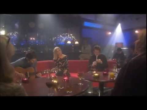 Joy Dunlop - 'S daor a cheannaich mi phòg - Horo Gheallaidh, BBC Alba