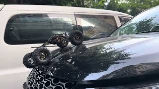 RhinoRC W1 on LandRover