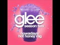 Glee - Nowadays/Hot Honey Rag [LYRICS] 