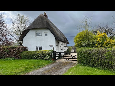 Unveiling the Serenity of Baulking: English Village WALK, ENGLAND