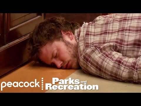 Andy Passes Out from Shoeshine | Parks and Recreation