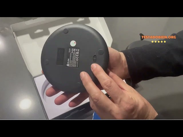 Vídeo relacionado con KLIM Discman Reproductor CD portatil con batería Interna - Nuevo - Incluye Auriculares KLIM Fusion - CD Player Mini Compacto, Personal, Compatible con CD-R, CD-RW MP3 - Wood