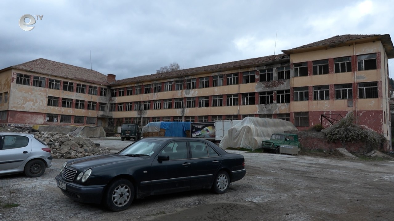 Рушаща се сграда на училище в Неделино става конгресен център
