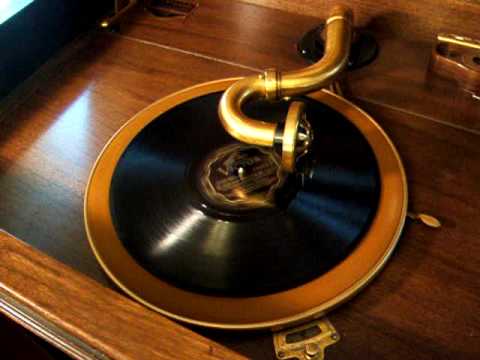 Victor Orthophonic Credenza plays - My Baby Just Cares for Me - Ted Weems & His Orchestra 1930