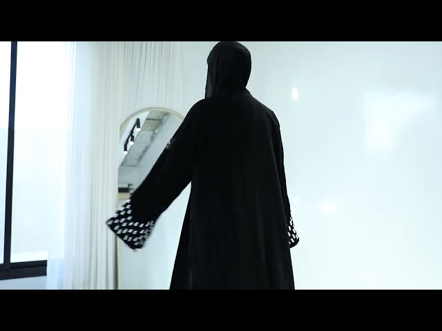 عباية رهف بقماش ملكي شك