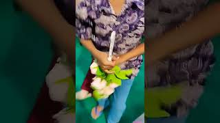 Download lagu iseng nge video pengantin lempar bunga eh tu bunga malah ngarah ke aku #shorts #kandangan #bunga mp3