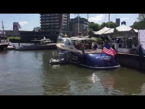 Zeelander 55 tender garage