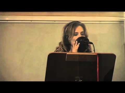 Videoclip de Dressing — Brigitte Fontaine