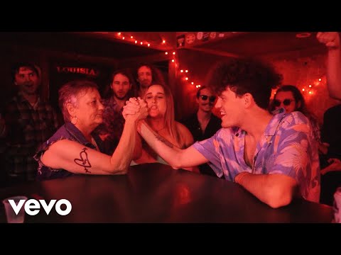 Sean Hobbes + The Hi Res video