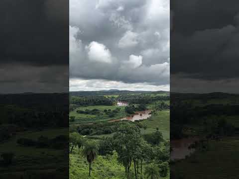Passeio no  rio Paraopeba florestal Minas Gerais .