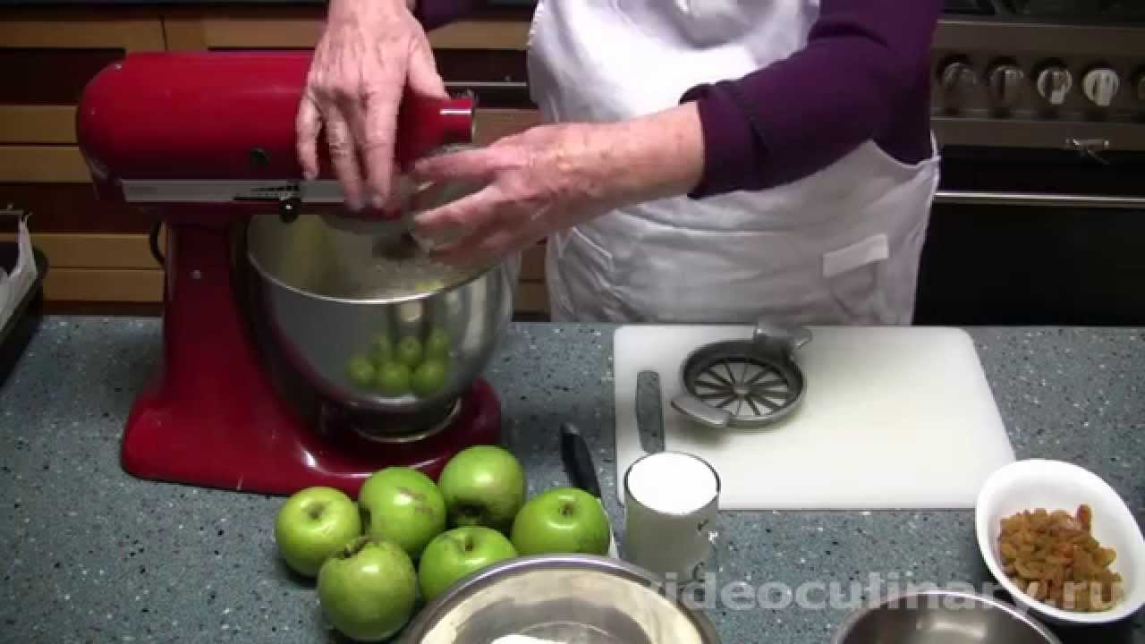 Рецепт - Шарлотка с зелеными яблоками (Антоновка)