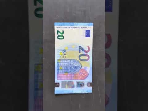 So sieht 1 Million Euro in 20-Euro-Banknoten aus 👀