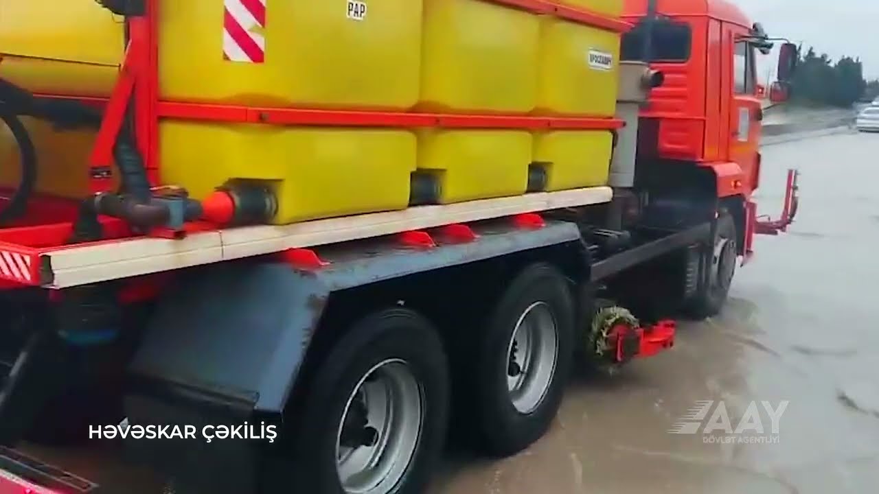 Yağışın fəsadlarının aradan qaldırılması davam etdirilir