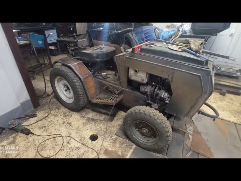 самодельный мини трактор на гидро ходу. подножки крылья.