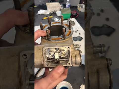 Suzuki RM250 power valve replacement
