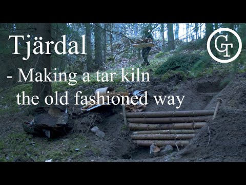 Making a tar kiln the old fashioned way