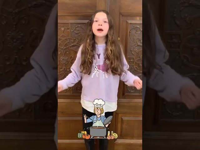 Vídeo relacionado con Carolina Purpurina: Brillantes aventuras de gira (edición a color)